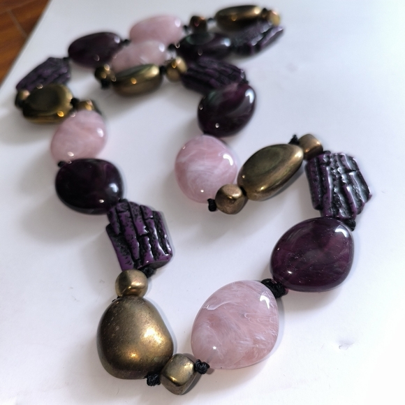 Amrita Singh Chunky Multi Color Resin Necklace - Picture 6 of 11